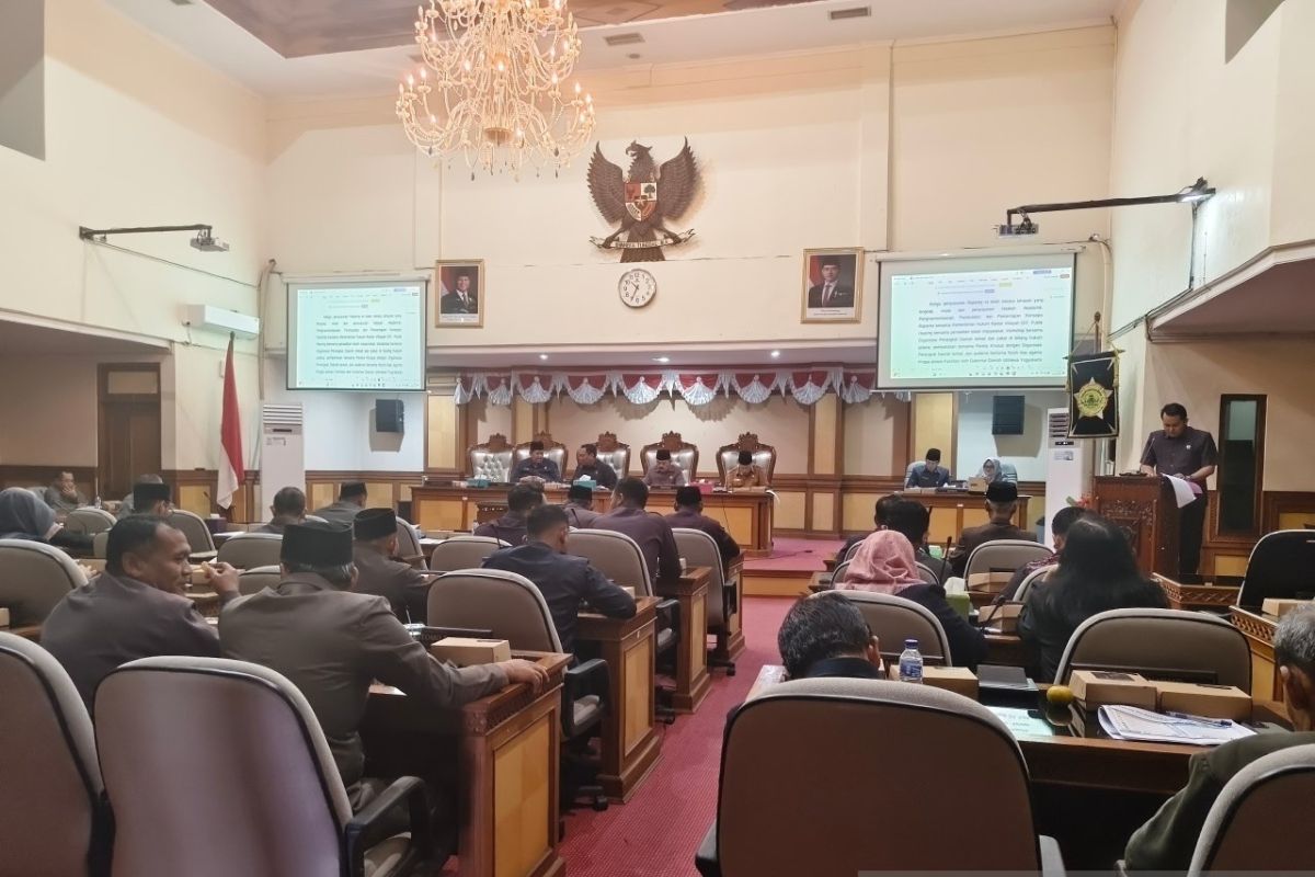Pengesahan Raperda Mikol oleh DPRD Kulon Progo