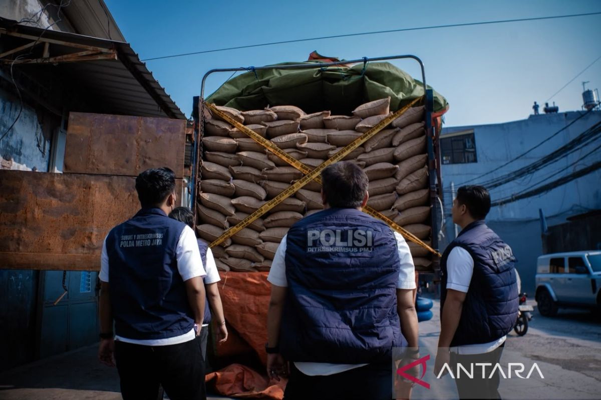Kriminal kemarin, loker palsu hingga kacang tanah ilegal