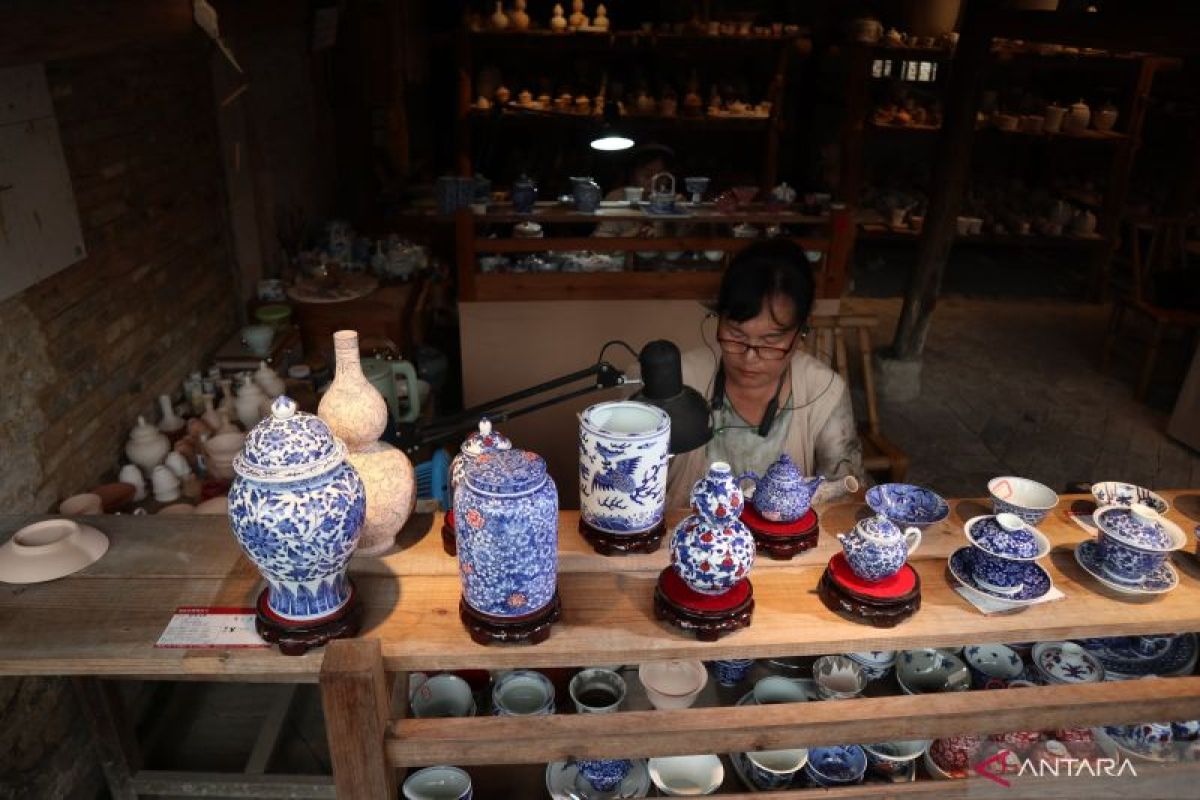 Jingdezhen, awal mula porselen biru putih Tiongkok