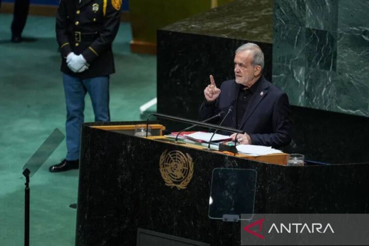 Pezeshkian tolak bertemu Trump sebelum kepercayaan Iran dan AS pulih — NadiKabar.com