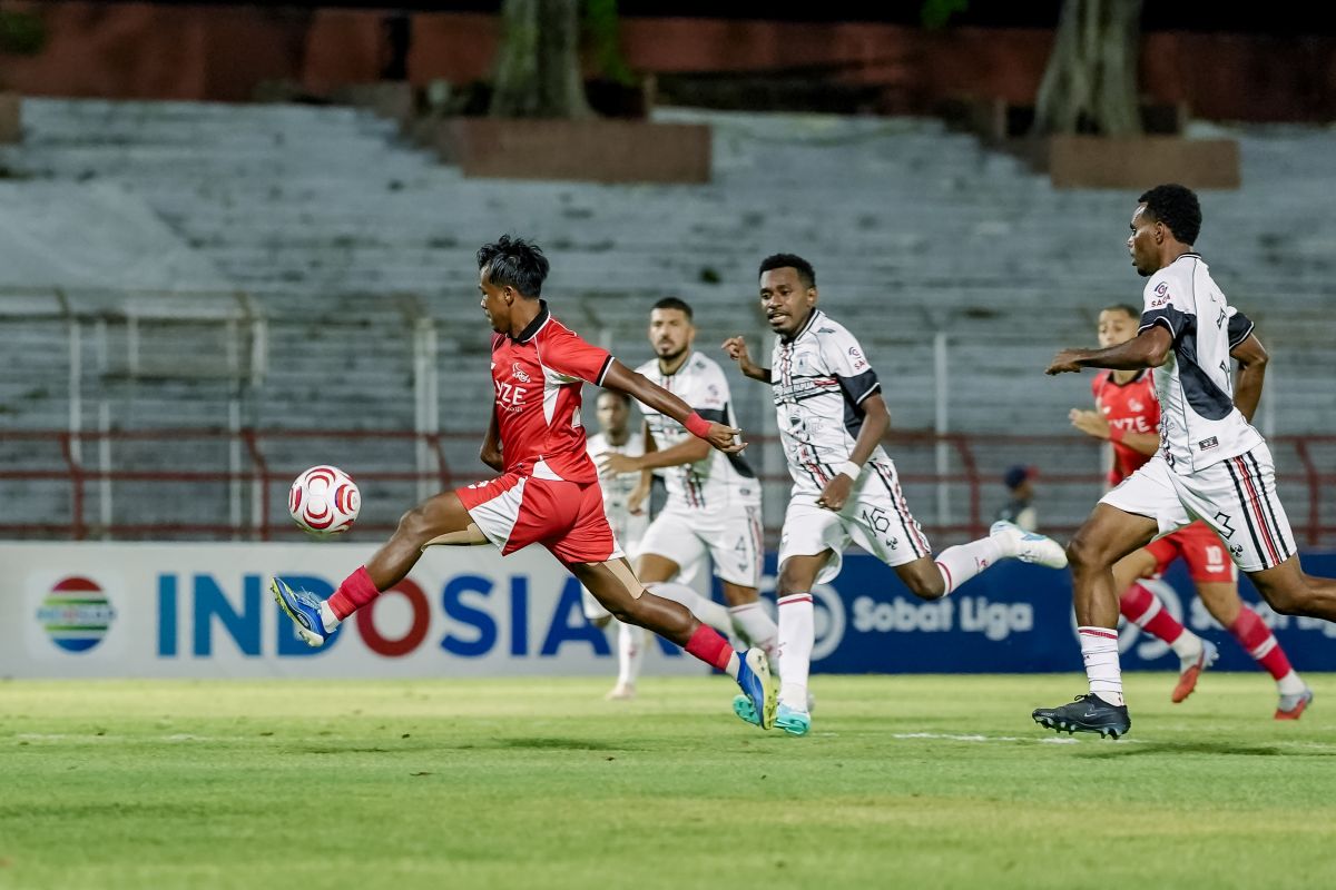 Ilustrasi berita Nasional: Panik jadi penyebab De Red dikalahkan Persipura