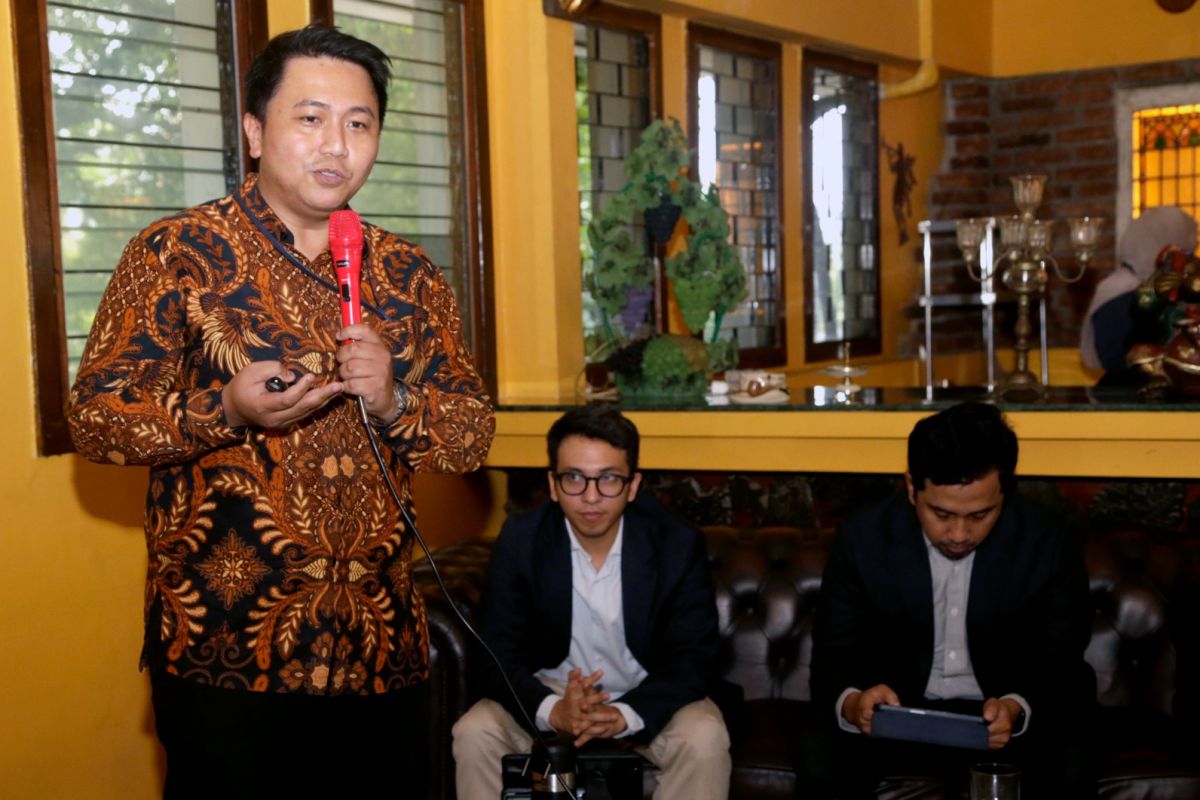 IESR: Reformasi dan percepat bangun PLTS dukung pertumbuhan 8 persen