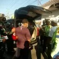 Antisipasi pemudik awal, petugas gabungan periksa kendaraan yang melintas di Pantura