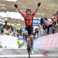 Santiago Buitrago juara etape terberat Giro d'Italia