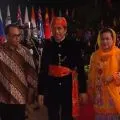 Jokowi pakai baju Betawi, Kamalla Harris dan Trudeau pakai batik