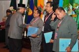 Gubernur Kepri Serahkan Bantuan Bencana R1,48 Miliar