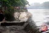 Tiga Korban Banjir di UOB Masih Dicari