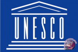 Menlu terima sertifikat UNESCO untuk Pinisi