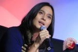 Ine Febriyanti Perankan Tiga Peran Sekaligus