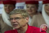 Awal tahun Arsene Wenger siap melatih