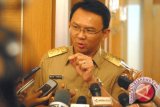  Ahok berkomentar soal ruang kerja Lulung yang digeledah polisi