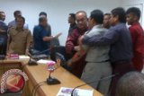 Dua Anggota DPRD Sulbar Nyaris Adu Jatos