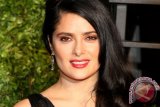 Salma Hayek Kaitkan Film Baru 'Sang Nabi' Dengan Asal-Usulnya Dari Lebanon