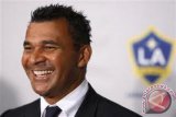 Ruud Gullit Merasa Sambutan Masyarakat Ambon Luar Biasa