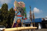 Kampanye Antikekerasan Perempuan Lewat Pentas Wayang Serangga