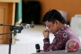 Riamon sebut dirinya lugu dan polos dalam pledoi