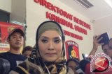 Elma Theana Ditodong Senjata? Polisi Klarifikasi Rumor Tersebut