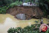 Pemprov Riau tetapkan status siaga darurat banjir dan longsor