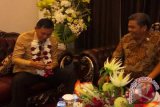 Diundang Khusus Bupati, Dubes Lumintang Hadiri HUT Mitra