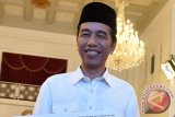 Warga Cilacap Tertawa Gembira Disapa Presiden dengan 