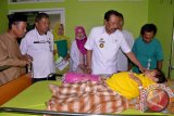 Bupati Sinjai Jenguk Bocah Penderita Gagal Ginjal