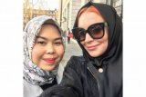 Tika Mulya, sosok di balik kerudung Lindsay Lohan