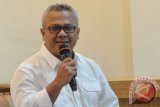 KPU berhentikan Ade Sudrajat tersangka gratifikasi pilkada