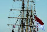 KRI Dewaruci Bawa Obor Asian Games