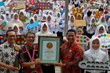 Rekor alat permainan tradisional dakon terbanyak