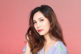 Makeup dewy look masih menjadi tren di dunia tata rias