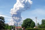 PVMBG Larang beraktivitas radius bahaya Gunung Soputan