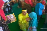 Peringati Maulid Nabi, bangsawan Malaysia santuni anak yatim dan duafa