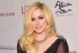 Avril Lavigne batalkan tur Asia, ini alasannya