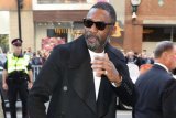 Aktor Idris Elba positif corona, 