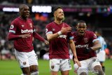 Chicharito gembira cetak 50 gol di Liga Inggris