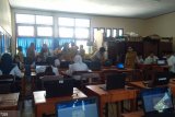 Ribuan siswa kelas IX SMP Manado ikut simulasi UNBK
