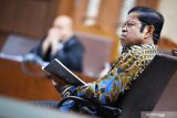 Terbukti terima suap proyek, Idrus Marham dituntut lima tahun penjara