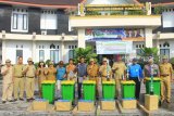 PUPRPKP Kapuas berikan penghargaan kepada pemenang lomba kebersihan