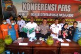 Dua jaringan pengoplos LPG di Jateng dibekuk