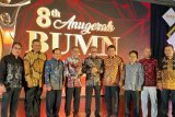 Bukit Asam dan Pelindo 1 Raih Penghargaan BUMN Terbaik 2019