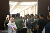 Jokowi tegaskan TNI-Polri harus jaga netralitas