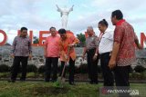 HUT ke-93 Wasian Tanam Pohon