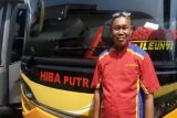 Makna Lebaran bagi Tatang, awak bus dengan tiga istri