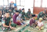 Yonif 725/WRG shalat Id bersama warga perbatasan