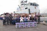 Danguspurla Armada II rayakan Idul Fitri dengan personel KRI Pandrong 801