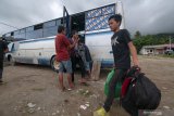 Arus balik di Trans Sulawesi padat