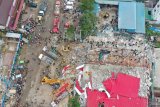Di Kamboja, bangunan ambruk, tujuh tewas