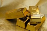 Emas naik 2,39 persen karena permintaan aset