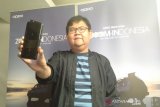 Oppo Reno terbaru unggulkan teknologi tiga kamera