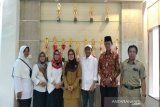 Alumni SMA Negeri 2 Wates berikan beasiswa 10 siswa kurang mampu